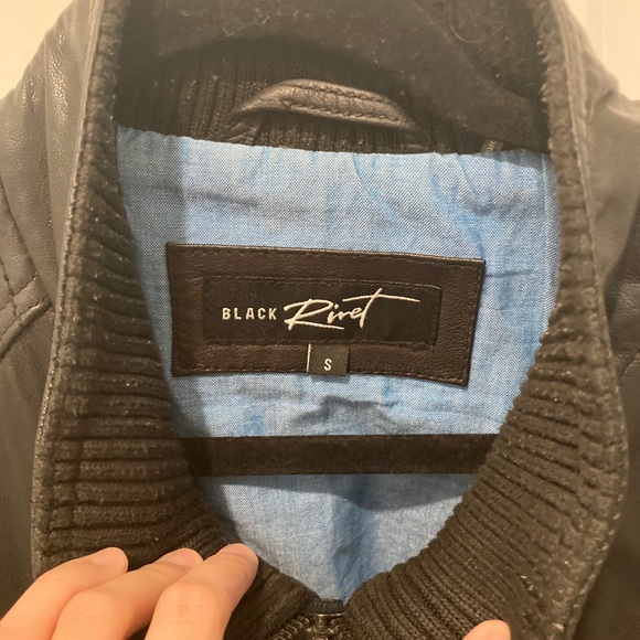 Black rivet leather jacket - Picture 2 of 5